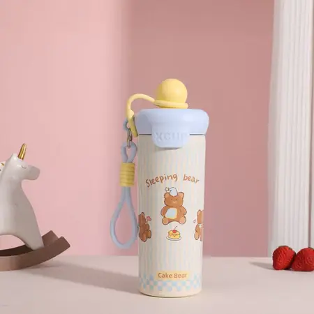 Bình Giữ Nhiệt 6000ml Có Quai Xách (Tặng Túi Trong Suốt) - Bình Nước Hoạt Hình Đáng Yêu Cho Học Sinh, Sinh Viên