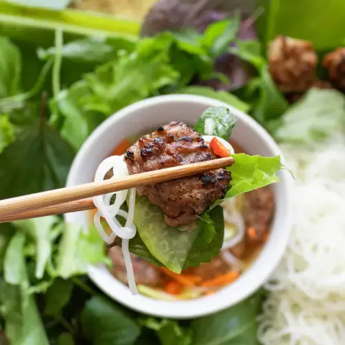 Bún Chả Viên Nướng Than Hoa Thơm Nức Mũi