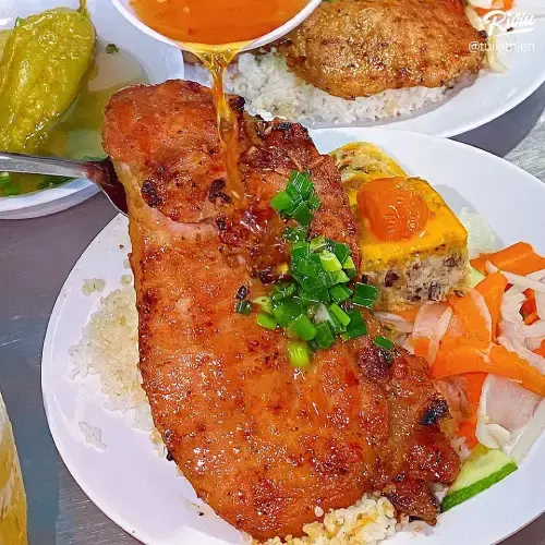 Cơm Sườn Ram Mặn Ngọt Ngon Chuẩn Cơm Mẹ Nấu