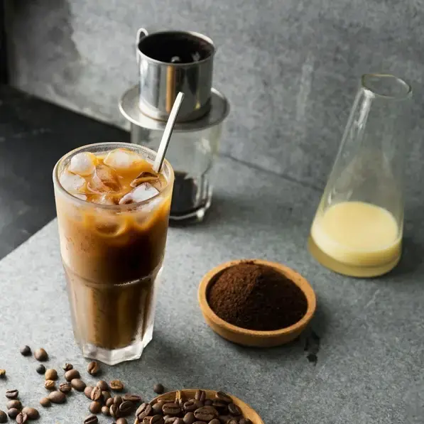Cà Phê Sữa Đá Đậm Đà Sánh Mịn