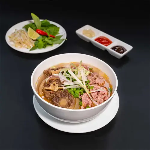 Phở Bò Đặc Biệt (Tái + Nạm + Gầu + Bò Viên)