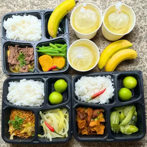Cơm Suất Văn Phòng Tự Chọn Đủ Món Bình Dân