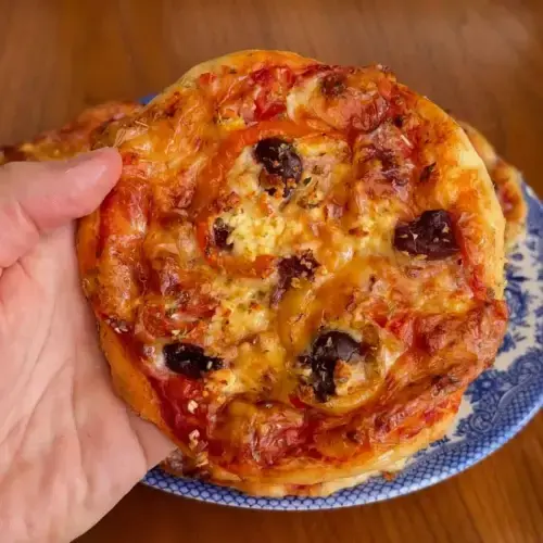 Pizza Mini Thập Cẩm Phủ Phô Mai Béo Ngậy