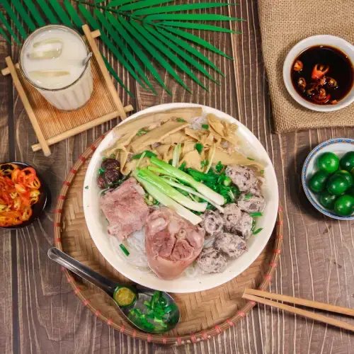 Bún Sườn Sụn Mọc Viên Đầy Đặn - Sườn Chặt Khổng Lồ Nước Dùng Thanh Ngọt