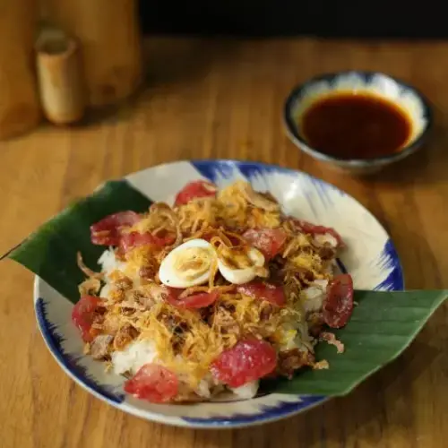 Xôi Mặn Thập Cẩm Siêu Topping Nóng Hổi Đẫm Nước Thịt Kho Trứng Cút